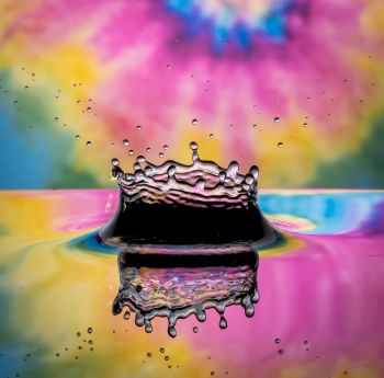 <p>Image Credit: Rob Jemmett, Psychedelic Water Droplet</p>